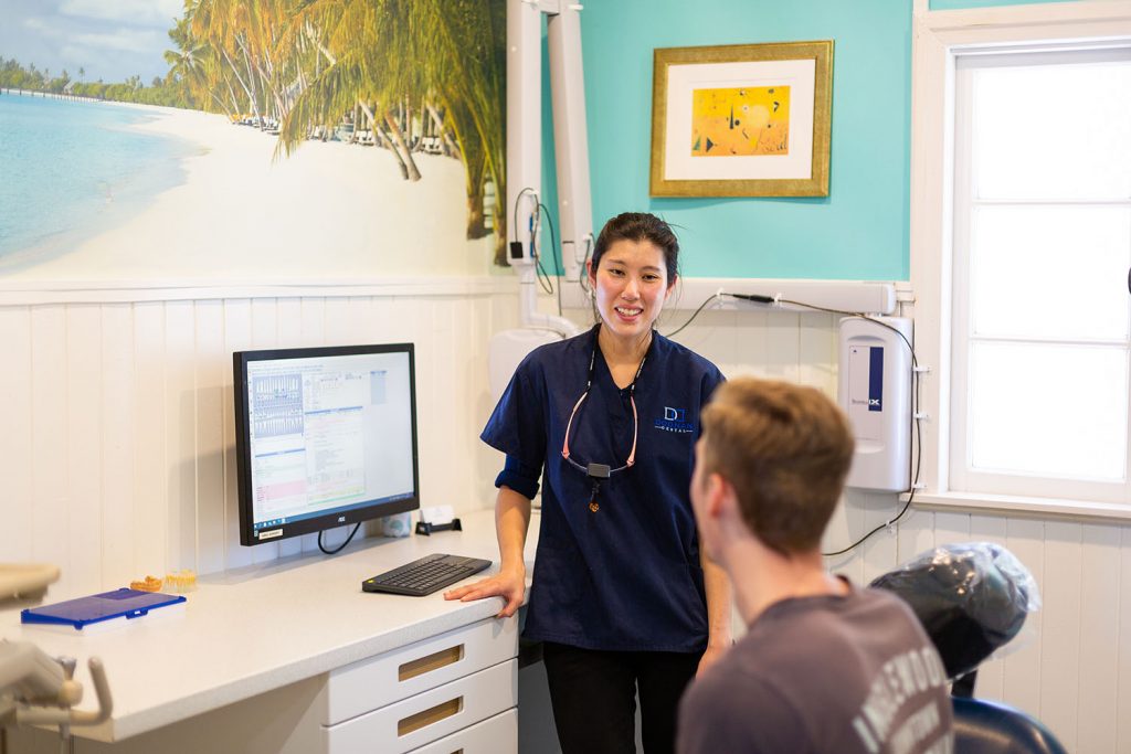 wisdom teeth removal Sunshine Coast - woman smiling at patient