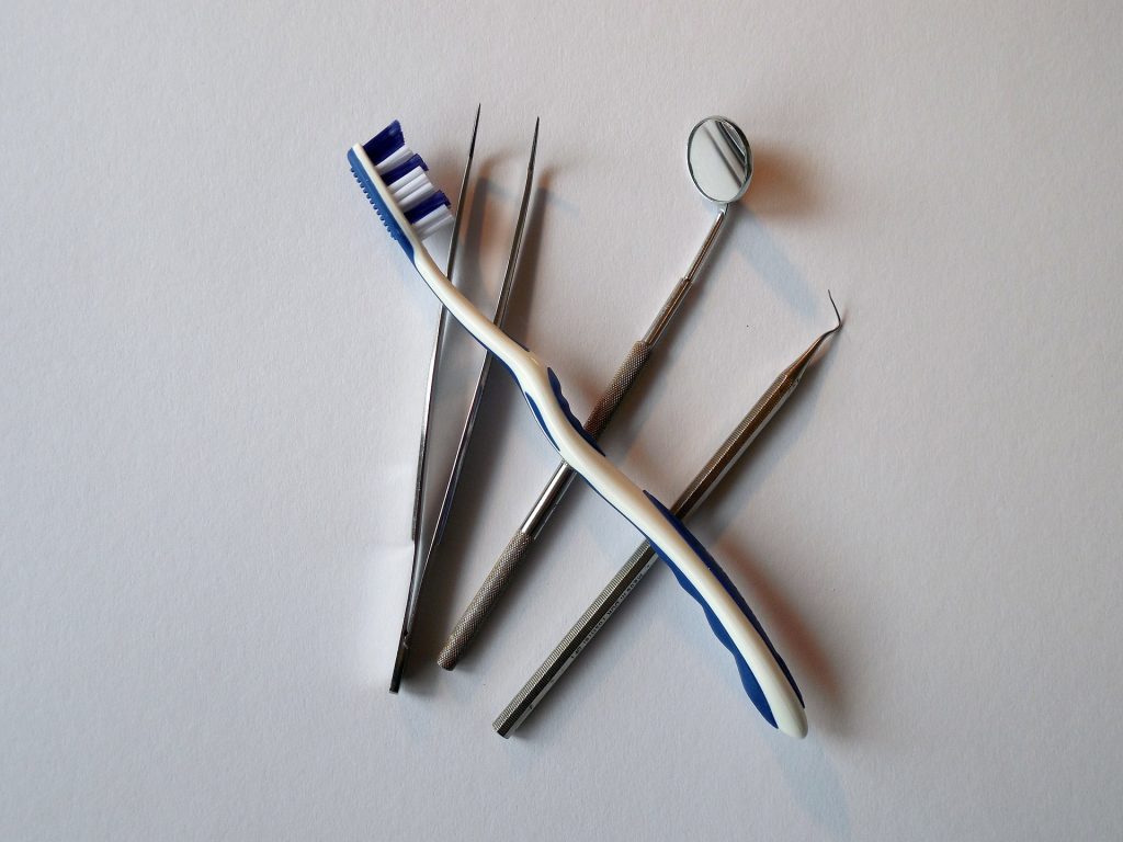 dental implants Palmwoods - dentistry tools